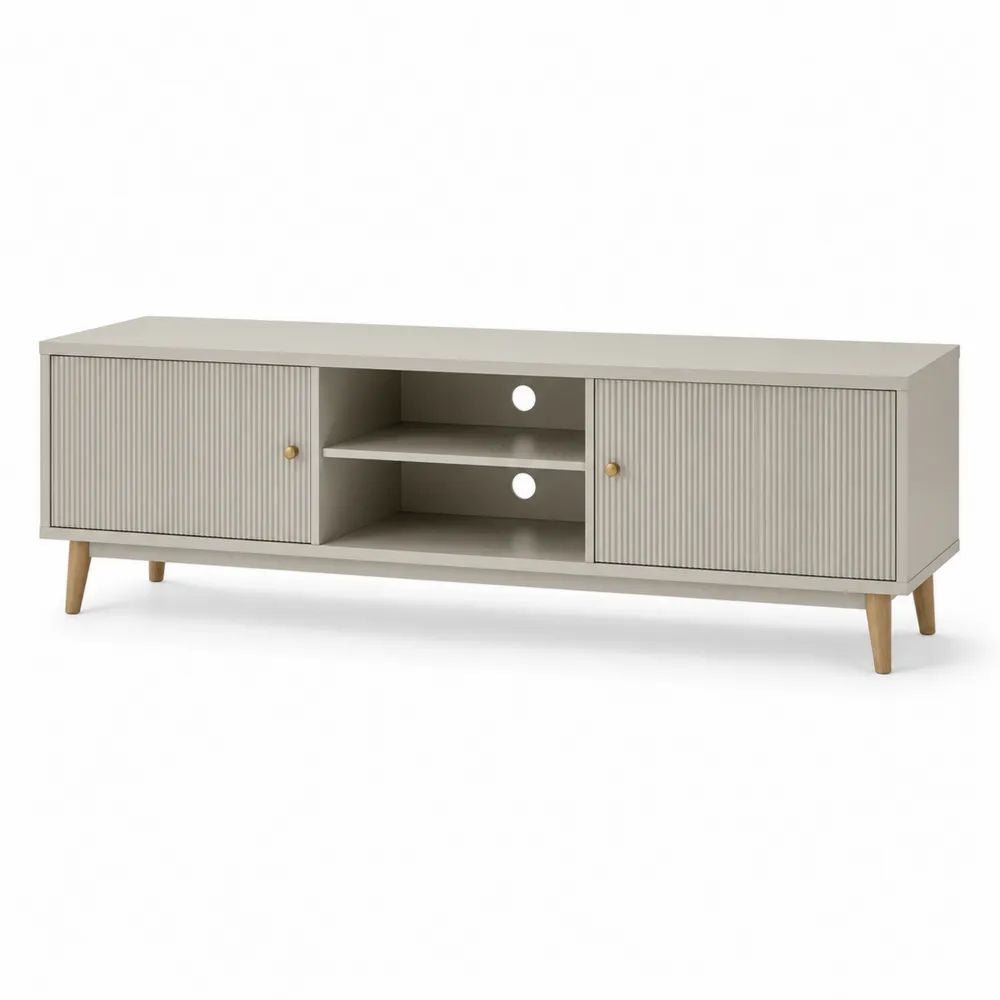 Meuble TV bas rectangulaire en bois et métal gris taupe, 2 portes, étagère centrale et pieds en bois naturel, 140 × 40 × 50 cm
